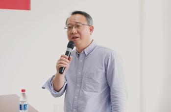 王健 王健