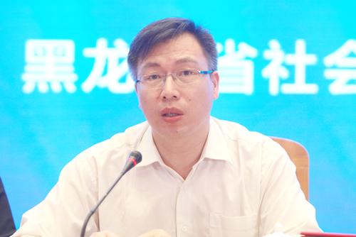 许正明 许正明